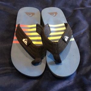 Quiksilver flip flops